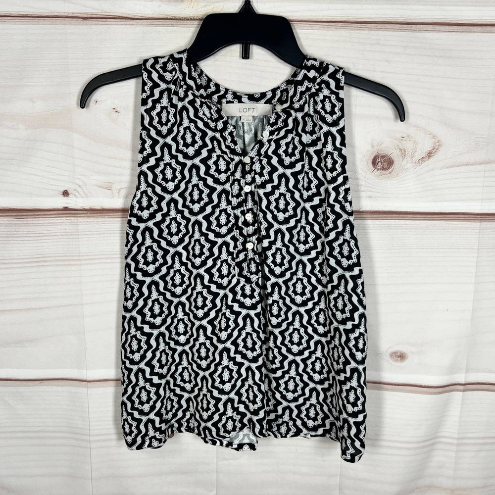 LOFT Top Womens XS Black Print Blouse Henley Neck Sleeveless Woven Knit Pullover